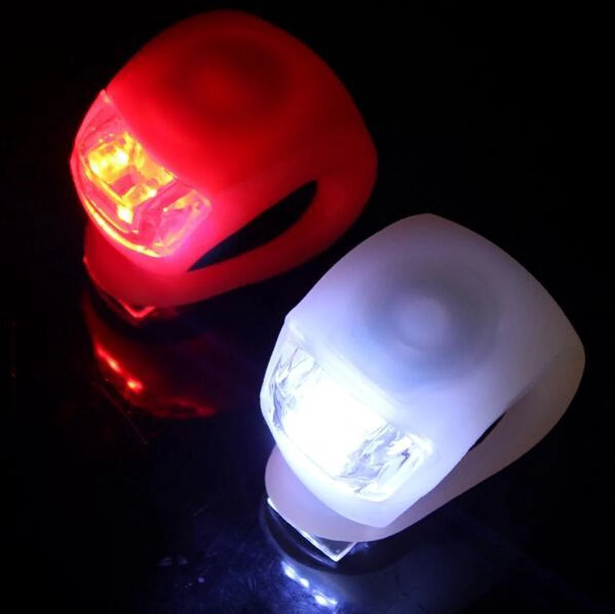 Merkloos Dutch Gadgets - Fietslampjes LED - Set Wit En Rood - Inclusief Batterijen - Afbeelding 3