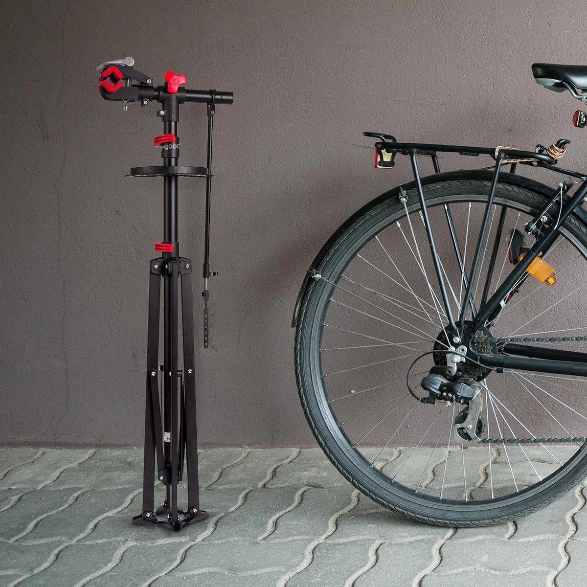 LifeGoods Fiets Montagestandaard - Fietsreparatie Racefiets / MTB - Incl. Stuurhouder - Zwart/Rood - Afbeelding 9