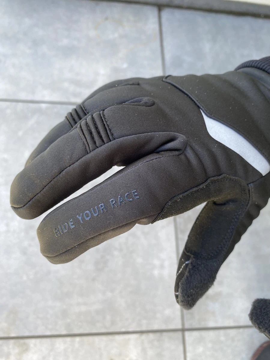 Luxe Winter Handschoen - Warm Door Dikke Stof En Thinsulate - Waterproof - Windvrij - Touchscreen Fietshandschoen - Reflecterend - Unisex R2 -R2 - Storm Winter Fietshandschoenen - Zwart - Maat XXL / 10 - Afbeelding 4